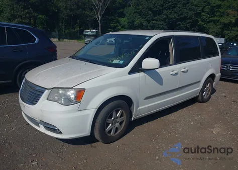 2012 Chrysler Town & Country Touring z USA, uszkodzony, nr VIN 2C4RC1BGXCR409731